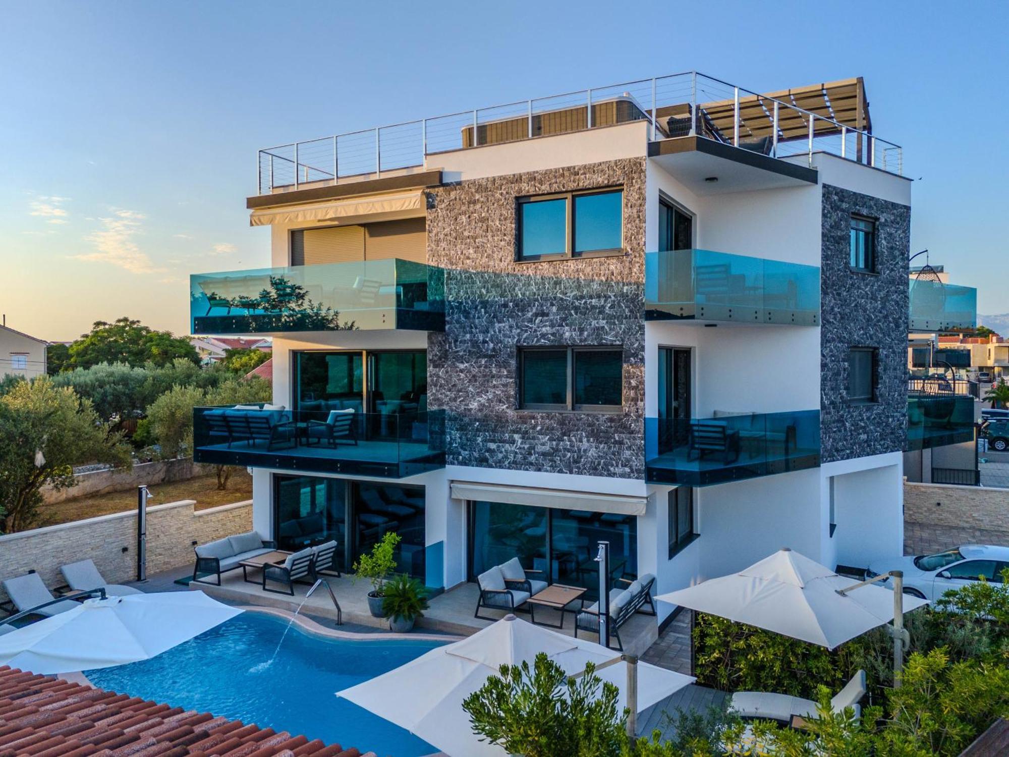 Luxury Apartments Vilamaloca Vir Eksteriør bilde