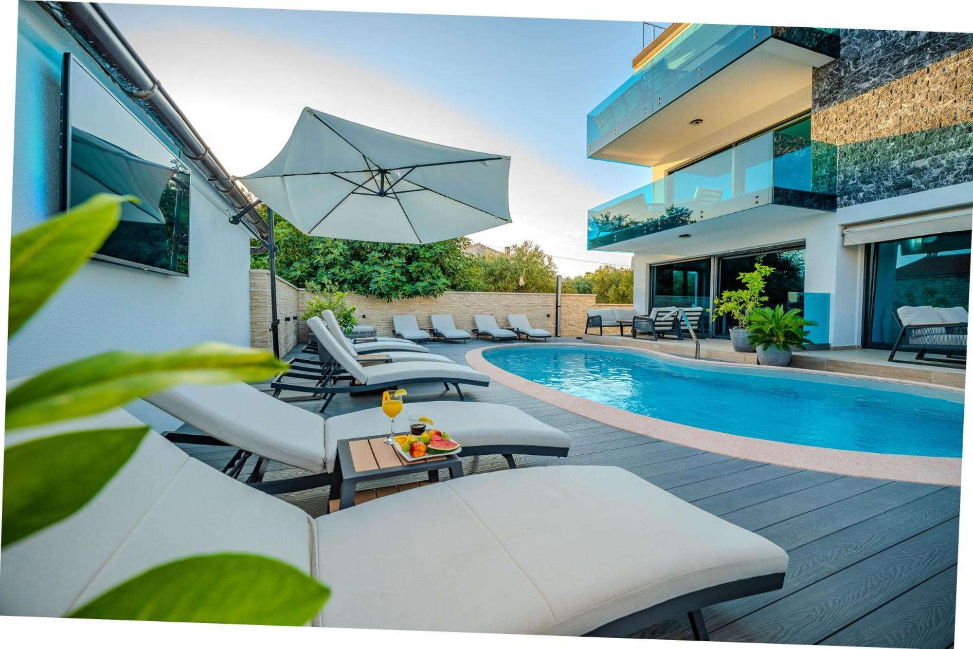 Luxury Apartments Vilamaloca Vir Eksteriør bilde